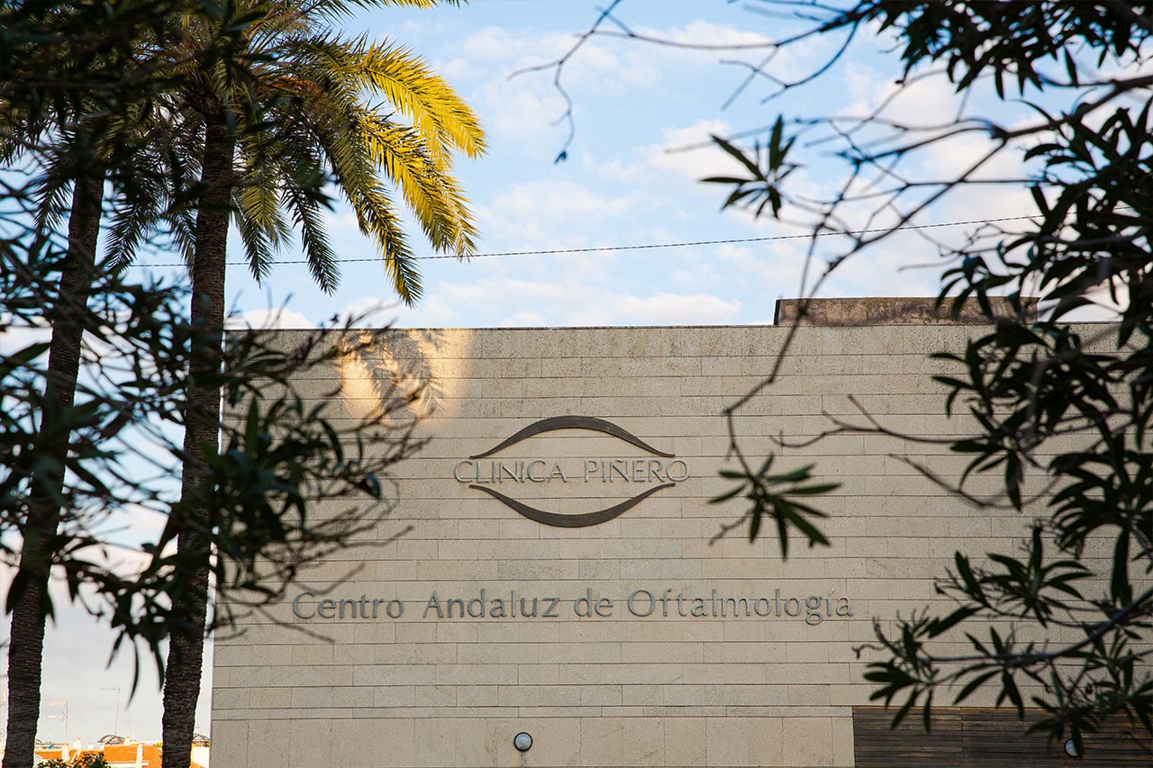 clinica-pinero-oftalmologia-sevilla-edificio
